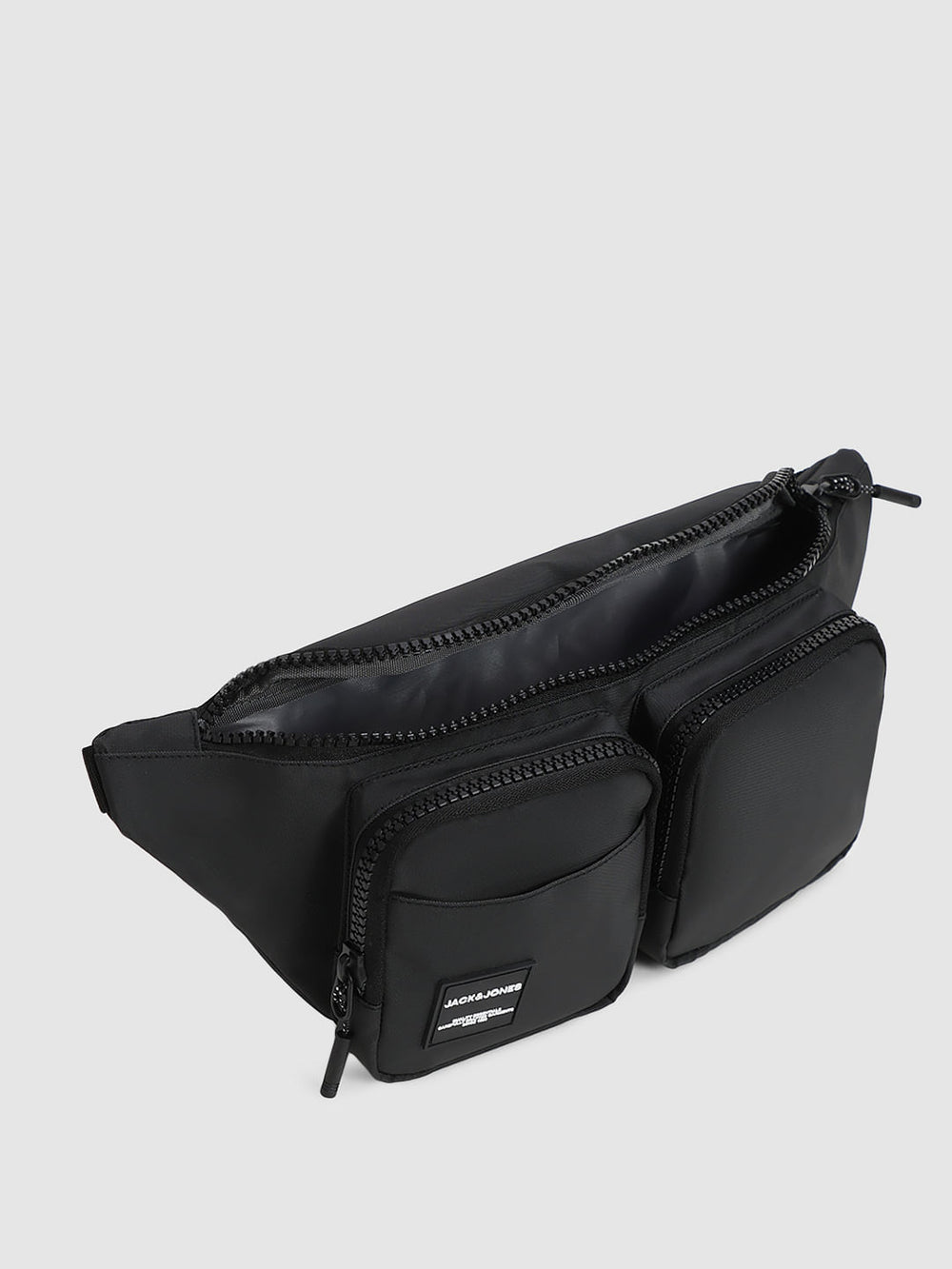 BLACK CHESTPACK