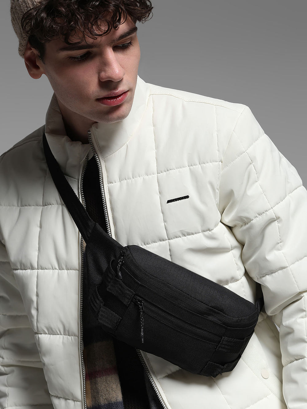 BLACK BUMBAG