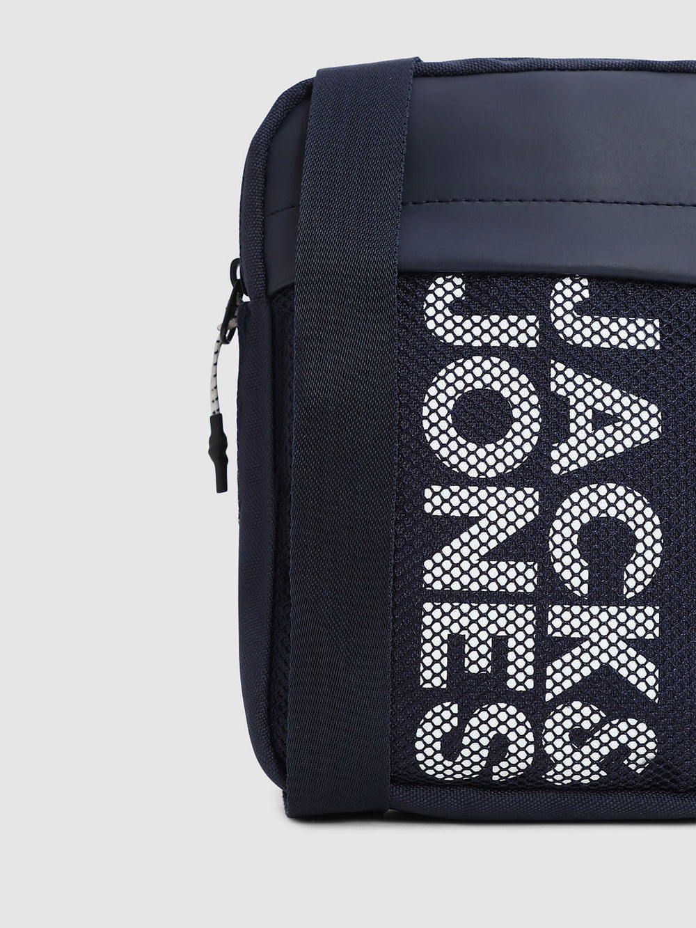 NAVY BLUE MESH DETAIL SLING BAG