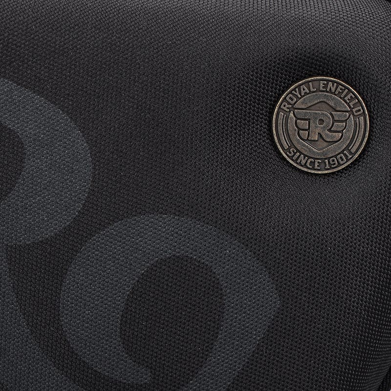 CLASSIC SLING BAG - BLACK