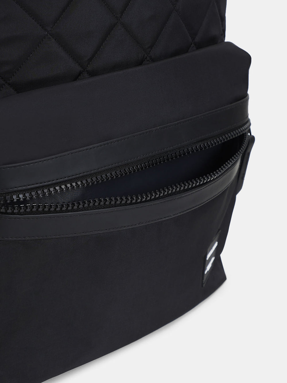 BLACK QUILTED PREMIUM BACKPACK