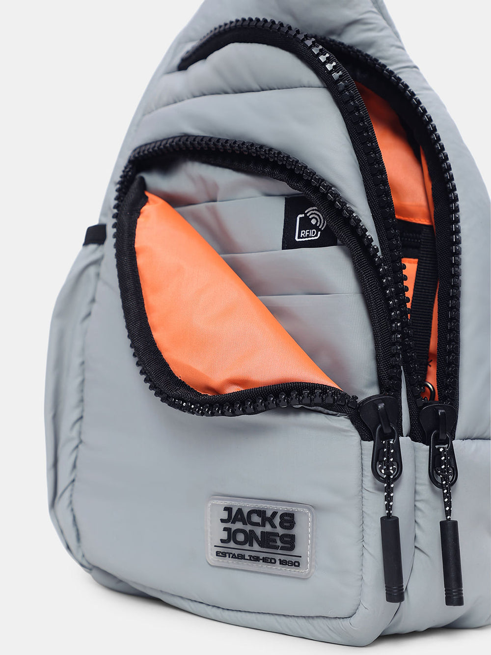LIGHT GREY CHESTPACK
