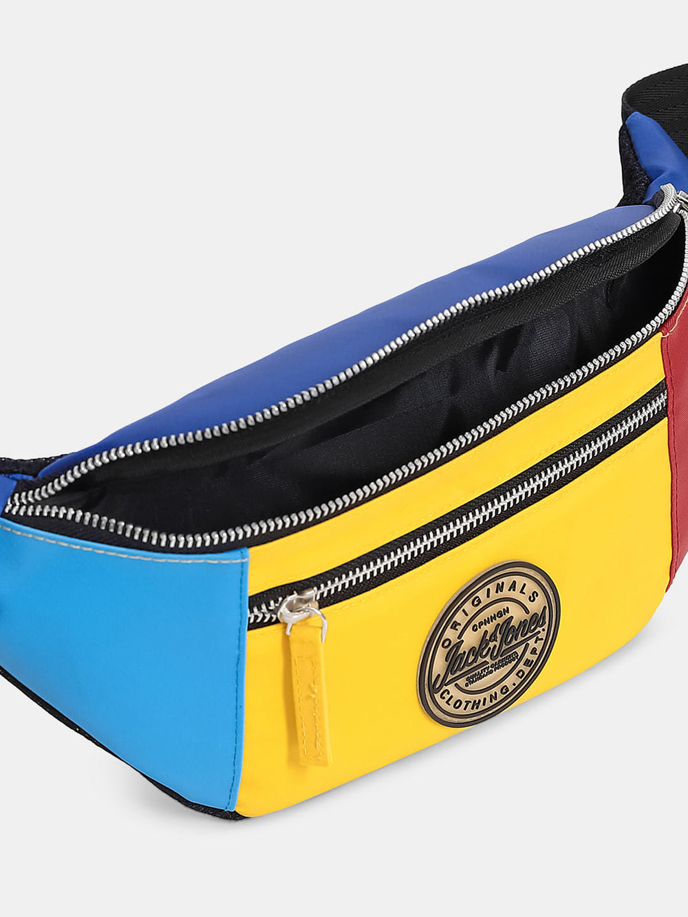 MULTI-COLOUR CHESTPACK