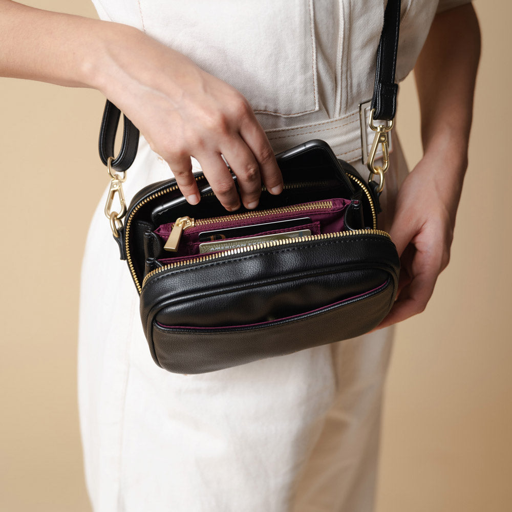 EVERPRET SLING BAG