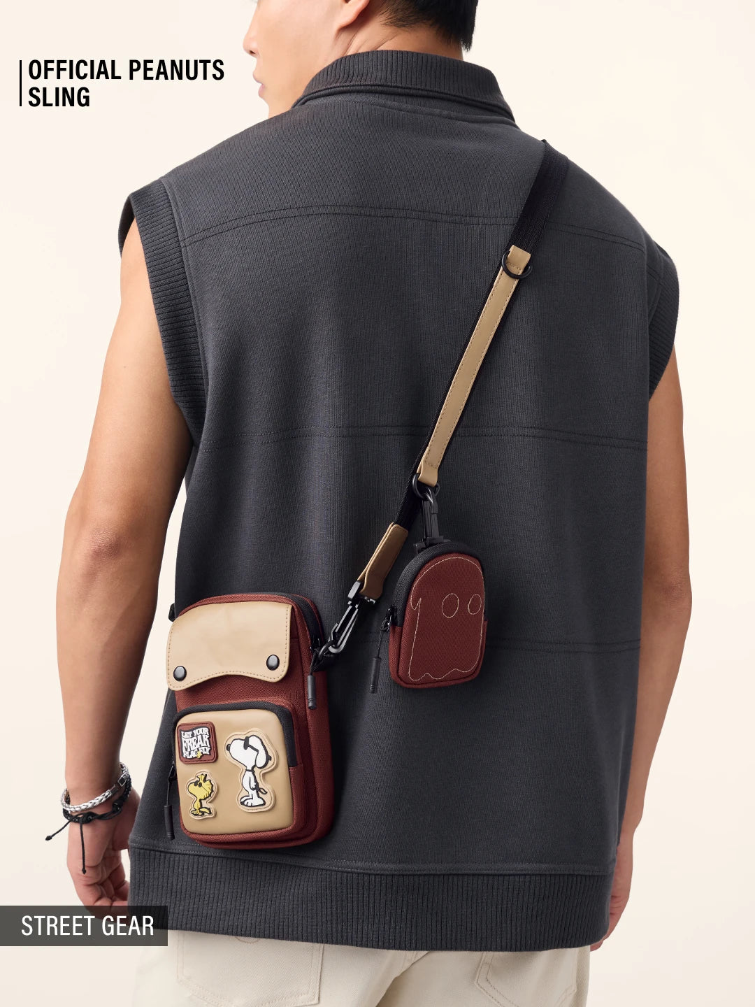 Peanuts: Snoopy Sling Bag
