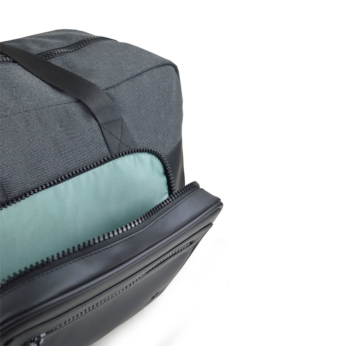 URBAN EDGE TRAVEL BAG