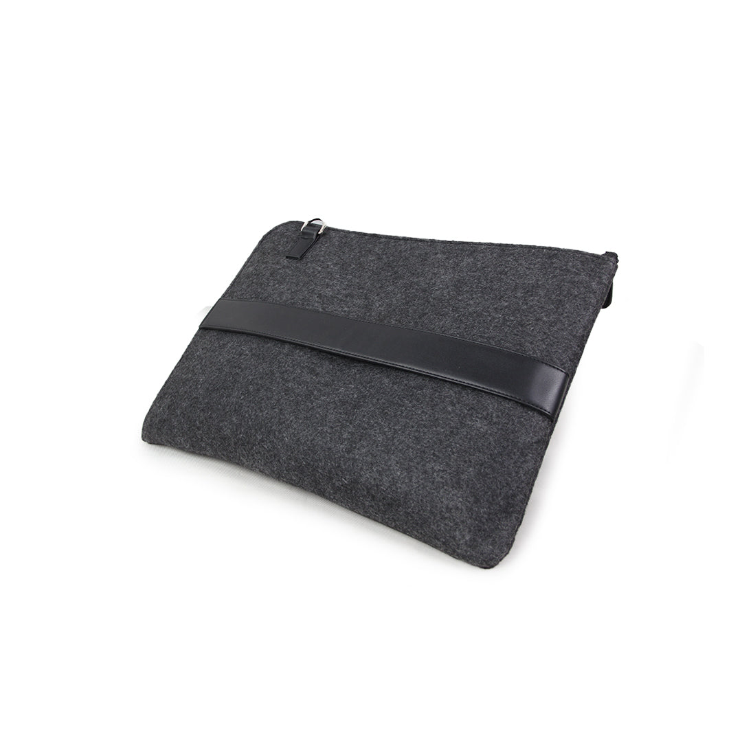 5by7 Laptop sleeve