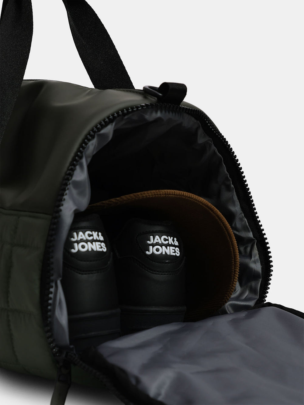 OLIVE GREEN QUILTED DUFFLE BAG