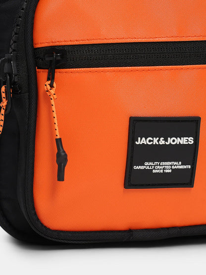 BLACK COLOURBLOCKED SLING BAG